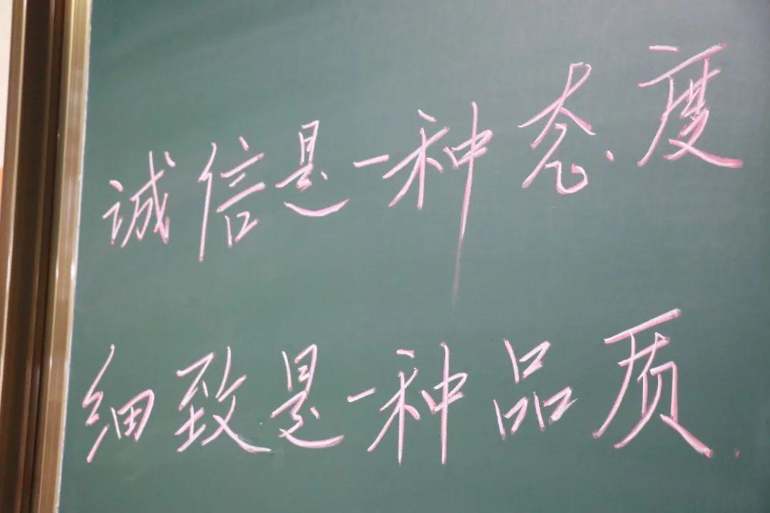 广东省信用体系建设，构建诚信社会的基石